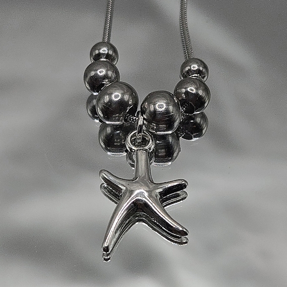Silver Starfish Jewelry Set - Picture 4 of 12